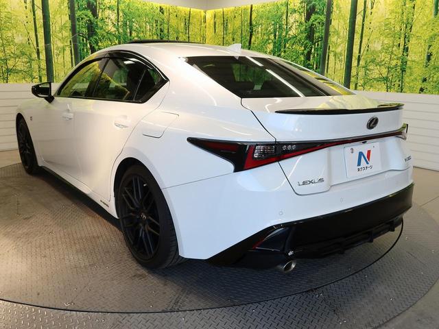 ＩＳ ＩＳ３００ｈ　ＦスポーツモードブラックＳ　ムーンルーフ　パノラミックビューモニター　オレンジブレーキキャリパー　アクセサリーコンセント　Ｌ－ｔｅｘ／グレーウルトラスエードコンビシート　シートベンチレーション　純正ＢＢＳ製１９ＡＷ（24枚目）