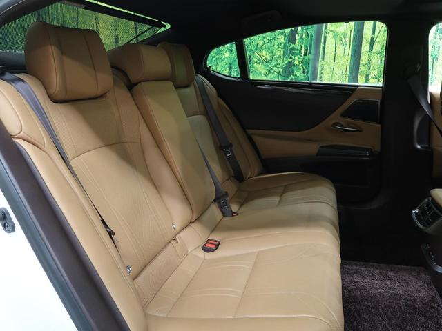 ＥＳ ＥＳ３００ｈ　バージョンＬ　マークレビンソン　茶革シート　全席シートヒーター　メーカーＳＤナビ　全周囲カメラ　ＡＣ１００Ｖ電源　プリクラッシュセーフティー　レーダークルーズ　禁煙車　ムーンルーフ　電動リアゲート（11枚目）