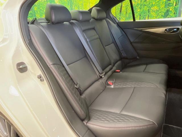 スカイライン ４００Ｒ　全周囲カメラ　レーダークルーズコントロール　レザーシート　１９インチアルミホイール　コーナーセンサー　シートヒーター　ＥＴＣ　インテリジェントダイナミックサスペンション（9枚目）