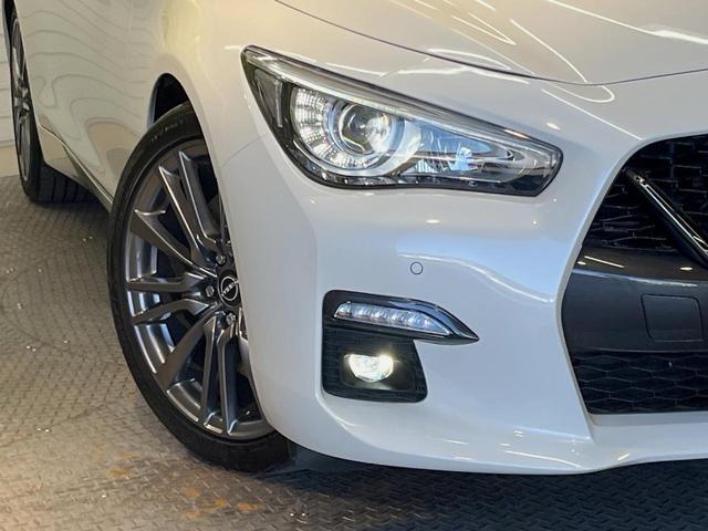 スカイライン ４００Ｒ　全周囲カメラ　レーダークルーズコントロール　レザーシート　１９インチアルミホイール　コーナーセンサー　シートヒーター　ＥＴＣ　インテリジェントダイナミックサスペンション（12枚目）