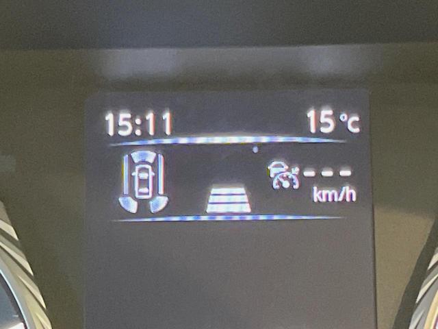 スカイライン ４００Ｒ　全周囲カメラ　レーダークルーズコントロール　レザーシート　１９インチアルミホイール　コーナーセンサー　シートヒーター　ＥＴＣ　インテリジェントダイナミックサスペンション（35枚目）