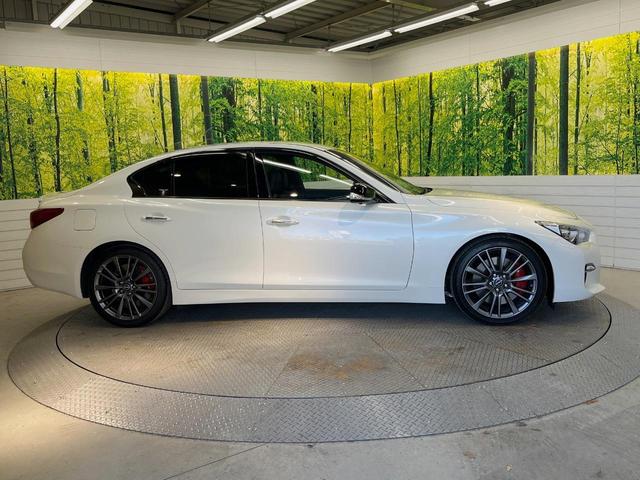 スカイライン ４００Ｒ　全周囲カメラ　レーダークルーズコントロール　レザーシート　１９インチアルミホイール　コーナーセンサー　シートヒーター　ＥＴＣ　インテリジェントダイナミックサスペンション（45枚目）