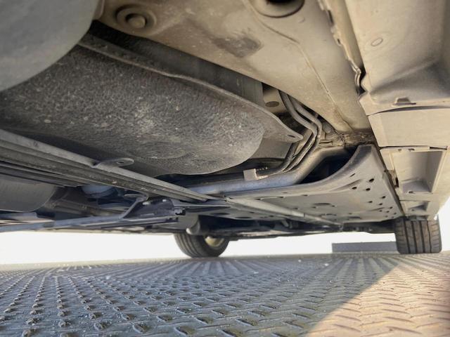 クラウンハイブリッド アスリートＳ　ブラックスタイル　テラロッサ革シート　ムーンルーフ　アドバンスドパッケージ　モデリスタエアロ＆マフラー　ＴＲＤスポルティーボサスペンション　電動リアサンシェード　メーカーＨＤＤナビ　バックカメラ（21枚目）