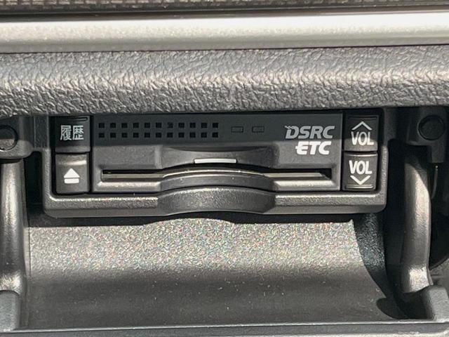 クラウンハイブリッド アスリートＳ　ブラックスタイル　テラロッサ革シート　ムーンルーフ　アドバンスドパッケージ　モデリスタエアロ＆マフラー　ＴＲＤスポルティーボサスペンション　電動リアサンシェード　メーカーＨＤＤナビ　バックカメラ（39枚目）