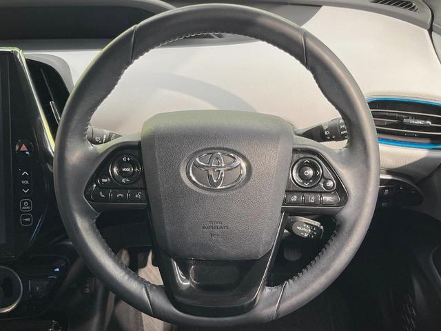 プリウスＰＨＶ Ｓナビパッケージ・セーフティプラス　フルエアロ　バックカメラ　１００Ｖ電源　衝突被害軽減システム　レーダークルーズ　禁煙車　コーナーセンサー　スマートキー　ＬＥＤヘッド　ＥＴＣ２．０　オートハイビーム　パークアシスト　車線逸脱警報（11枚目）