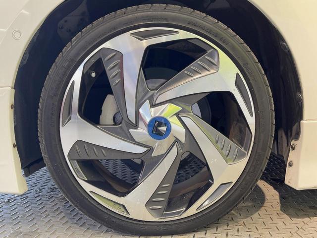 プリウスＰＨＶ Ｓナビパッケージ・セーフティプラス　フルエアロ　バックカメラ　１００Ｖ電源　衝突被害軽減システム　レーダークルーズ　禁煙車　コーナーセンサー　スマートキー　ＬＥＤヘッド　ＥＴＣ２．０　オートハイビーム　パークアシスト　車線逸脱警報（51枚目）