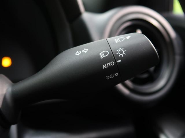 ＩＳ ＩＳ３００　ＦスポーツモードブラックＩＩＩ　マークレビンソンサウンド　ムーンルーフ　パノラミックビューモニター　３連フルＬＥＤヘッド　純正マッドブラック塗装１９インチアルミ　ＢＳＭ　純正１０．３ナビ　Ｌ－ｔｅｘ／ウルトラスエードコンビシート（30枚目）