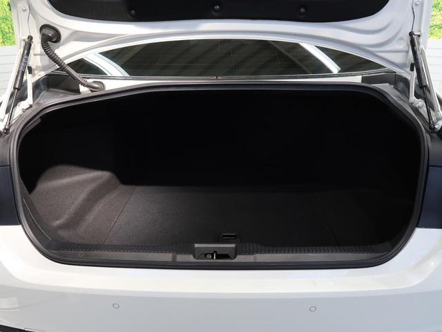 クラウンハイブリッド ＲＳ　ムーンルーフ　モデリスタエアロ　白革シート　ブラインドスポットモニター　３眼ＬＥＤヘッド　ＶＥＲＺ製２０インチアルミ　シートベンチレーション　ＲＳ－Ｒ製ダウンサス　セーフティセンス　メーカーナビ（10枚目）