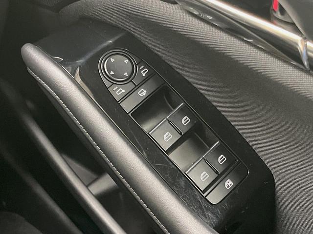 ＭＡＺＤＡ３セダン ２０Ｓプロアクティブ　ツーリングセレクション　ＳＤナビ　全周囲カメラ　衝突被害軽減システム　レーダークルーズ　禁煙車　パワーシート　コーナーセンサー　スマートキー　ＬＥＤヘッド　ビルトインＥＴＣ　純正１８インチアルミ　オートハイビーム（42枚目）