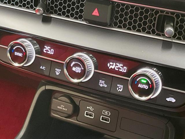 シビック タイプＲ　１オーナー　１９インチアルミ　６ＭＴ　Ｂｒｅｍｂｏキャリパー　禁煙車　衝突被害軽減システム　レーダークルーズ　ＥＴＣ２．０　ホンダコネクトディスプレー　コーナーセンサー　ＬＥＤヘッド（34枚目）