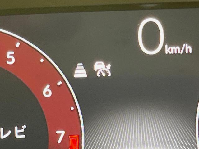 シビック タイプＲ　１オーナー　１９インチアルミ　６ＭＴ　Ｂｒｅｍｂｏキャリパー　禁煙車　衝突被害軽減システム　レーダークルーズ　ＥＴＣ２．０　ホンダコネクトディスプレー　コーナーセンサー　ＬＥＤヘッド（40枚目）