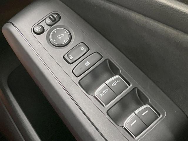 シビック タイプＲ　１オーナー　１９インチアルミ　６ＭＴ　Ｂｒｅｍｂｏキャリパー　禁煙車　衝突被害軽減システム　レーダークルーズ　ＥＴＣ２．０　ホンダコネクトディスプレー　コーナーセンサー　ＬＥＤヘッド（42枚目）