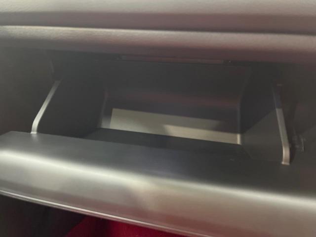 シビック タイプＲ　１オーナー　１９インチアルミ　６ＭＴ　Ｂｒｅｍｂｏキャリパー　禁煙車　衝突被害軽減システム　レーダークルーズ　ＥＴＣ２．０　ホンダコネクトディスプレー　コーナーセンサー　ＬＥＤヘッド（46枚目）