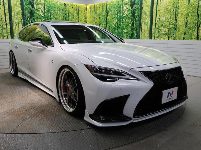 ＬＳ ＬＳ５００　Ｆスポーツ　後期　ＴＲＤエアロ　マークレビンソン　ムーンルーフ　オレンジキャリパー　エイムゲイン２２インチアルミ　赤革／ウルトラスエードコンビシート　エアサス　メーカー１２．３インチディスプレイオーディオ（16枚目）