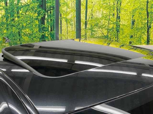 クラウンハイブリッド RSアドバンス サンルーフ エアロ SDナビ 全周囲カメラ 衝突被害軽減システム レーダークルーズ レザーシート 前席シートエアコン コーナーセンサー スマートキー LEDヘッド ETC2.0 純正18インチアルミ(3枚目)