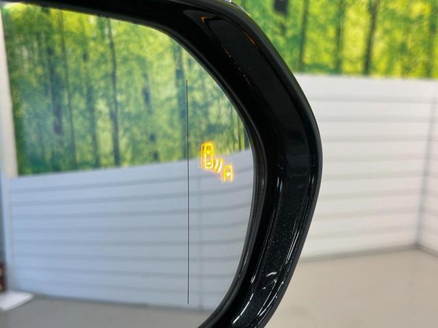 クラウンハイブリッド RSアドバンス サンルーフ エアロ SDナビ 全周囲カメラ 衝突被害軽減システム レーダークルーズ レザーシート 前席シートエアコン コーナーセンサー スマートキー LEDヘッド ETC2.0 純正18インチアルミ(8枚目)