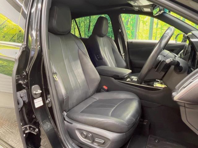 クラウンハイブリッド RSアドバンス サンルーフ エアロ SDナビ 全周囲カメラ 衝突被害軽減システム レーダークルーズ レザーシート 前席シートエアコン コーナーセンサー スマートキー LEDヘッド ETC2.0 純正18インチアルミ(9枚目)