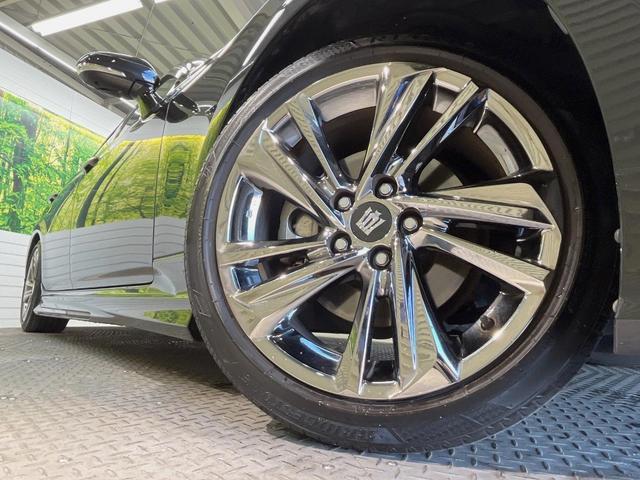 クラウンハイブリッド RSアドバンス サンルーフ エアロ SDナビ 全周囲カメラ 衝突被害軽減システム レーダークルーズ レザーシート 前席シートエアコン コーナーセンサー スマートキー LEDヘッド ETC2.0 純正18インチアルミ(13枚目)