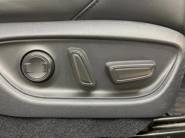 クラウンハイブリッド RSアドバンス サンルーフ エアロ SDナビ 全周囲カメラ 衝突被害軽減システム レーダークルーズ レザーシート 前席シートエアコン コーナーセンサー スマートキー LEDヘッド ETC2.0 純正18インチアルミ(40枚目)