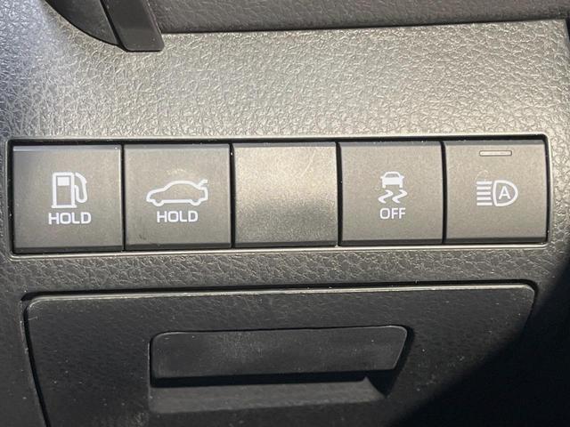 カムリ WSレザーパッケージ バックカメラ 衝突被害軽減システム レーダークルーズ 禁煙車 レザーシート コーナーセンサー スマートキー LEDヘッド ETC2.0 純正18インチアルミ オートハイビーム(33枚目)