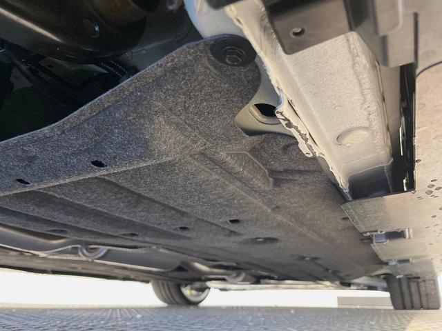 シビック タイプＲ　後期　純正ナビ　ホンダセンシング　６ＭＴ　純正２０インチアルミ　Ｂｒｅｍｂｏキャリパー　メッシュコンビスポーツシート　レーダークルーズコントロール　ＥＴＣ２．０　ＬＥＤヘッド　オートエアコン　禁煙車（21枚目）