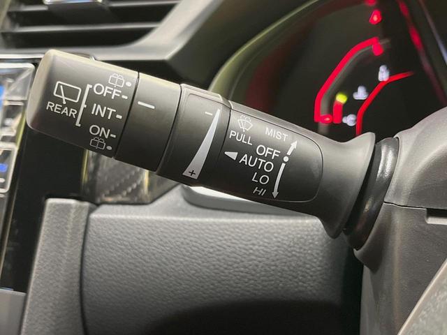 シビック タイプＲ　後期　純正ナビ　ホンダセンシング　６ＭＴ　純正２０インチアルミ　Ｂｒｅｍｂｏキャリパー　メッシュコンビスポーツシート　レーダークルーズコントロール　ＥＴＣ２．０　ＬＥＤヘッド　オートエアコン　禁煙車（29枚目）