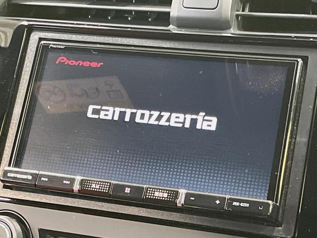 シビック タイプＲ　ＭＴ車　ナビゲーション　衝突被害軽減システム　レーダークルーズ　禁煙車　コーナーセンサー　スマートキー　ＬＥＤヘッド　ＥＴＣ２．０　純正２０インチアルミ　オートハイビーム　車線逸脱警報　オートライト（5枚目）