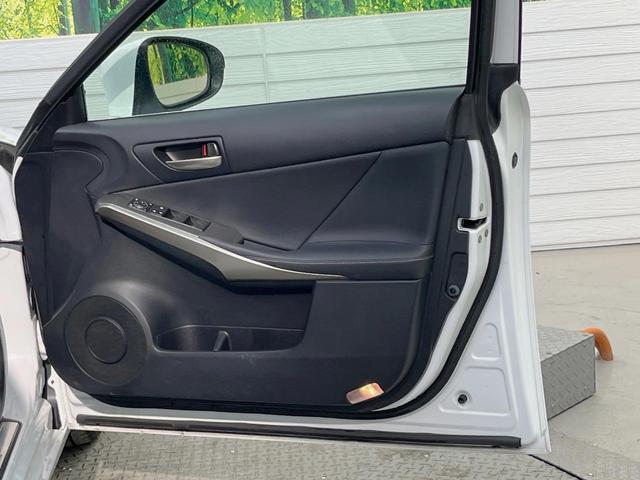 ＩＳ ＩＳ３００ｈ　Ｆスポーツ　中期　３眼ＬＥＤ　クリアランスソナー　ＢＳＭ／ＲＣＴＡ　黒Ｌ－ｔｅｘ／ファブリックコンビシート　純正１８インチアルミ　セーフティシステムプラス　１０．３型メーカーナビ　シートヒーター　パワーシート（49枚目）