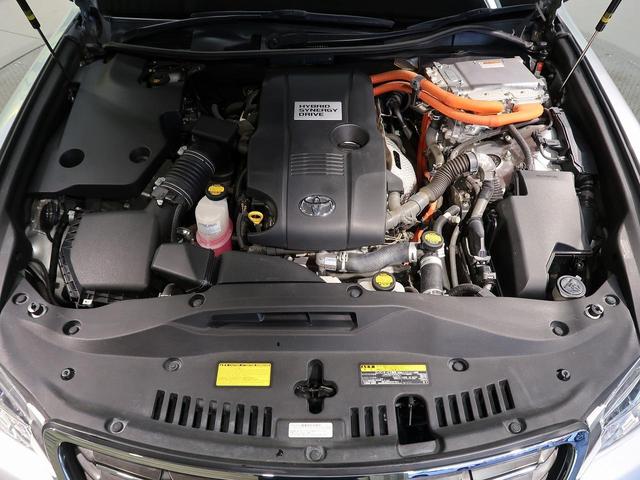 クラウンハイブリッド ロイヤルサルーン　ベージュレザーシート　アドバンスドパッケージ　メーカー８インチＨＤＤナビ　バックカメラ　シートベンチレーション　パワーシート　スマートキー　ＨＩＤヘッド　ＥＴＣ　ステアリングヒーター（18枚目）