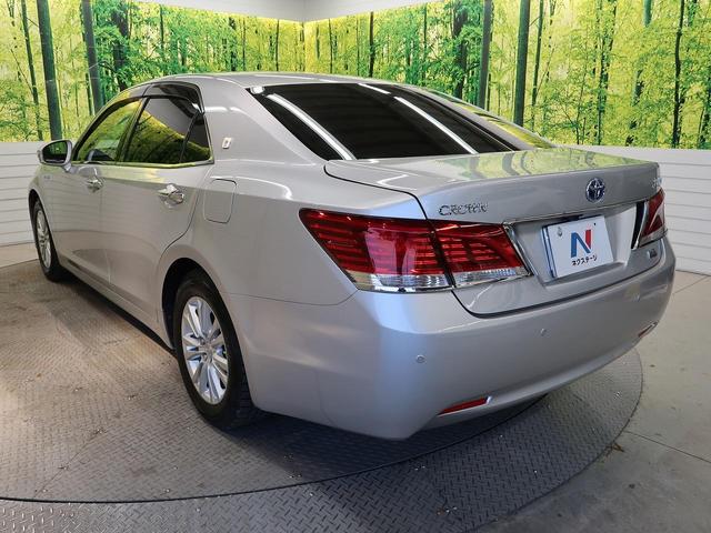 クラウンハイブリッド ロイヤルサルーン　ベージュレザーシート　アドバンスドパッケージ　メーカー８インチＨＤＤナビ　バックカメラ　シートベンチレーション　パワーシート　スマートキー　ＨＩＤヘッド　ＥＴＣ　ステアリングヒーター（23枚目）