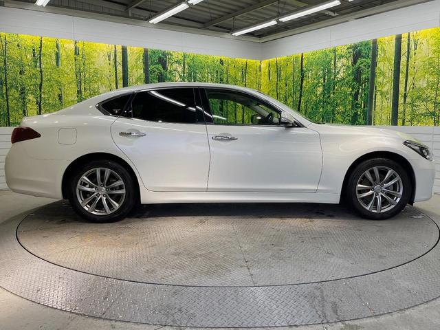 フーガ ２５０ＧＴ　クールエクスクルーシブ　後期　白革　ＢＯＳＥサウンドシステム　全方位運転支援システム　メーカー８インチＨＤＤナビ　アラウンドビューモニタ－　シートベンチレーション　純正１８インチアルミ　インテリジェントクルーズコントロール（24枚目）