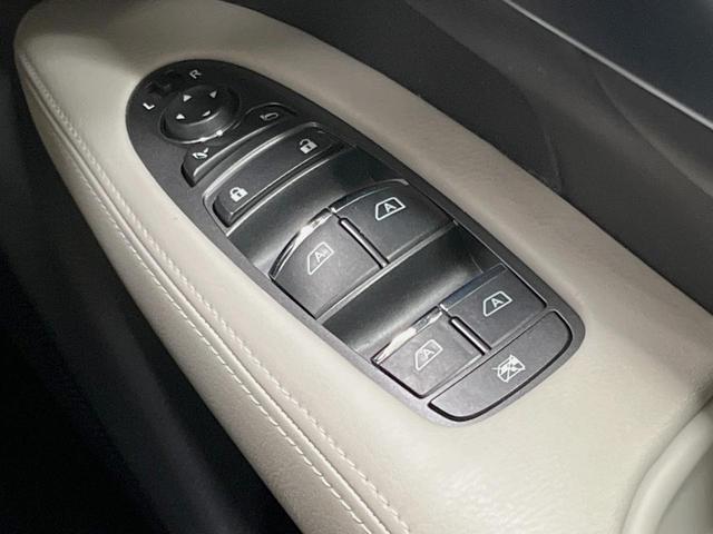 フーガ ２５０ＧＴ　クールエクスクルーシブ　後期　白革　ＢＯＳＥサウンドシステム　全方位運転支援システム　メーカー８インチＨＤＤナビ　アラウンドビューモニタ－　シートベンチレーション　純正１８インチアルミ　インテリジェントクルーズコントロール（50枚目）