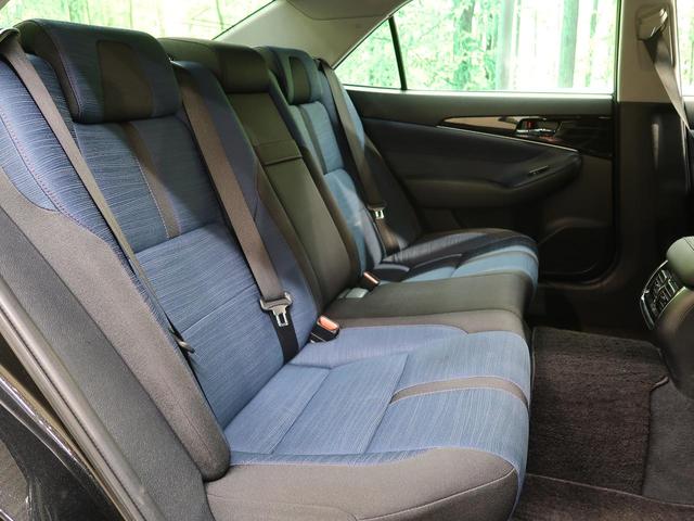 クラウン アスリートＳ－Ｔ　後期　ターボ　純正エアロ　純正ＯＰ１８インチアルミ　レーダークルコン　クリアランスソナー／バックソナー　シートヒーター　純正ＳＤナビ　スーパーライブサウンド　ＬＥＤヘッド（9枚目）