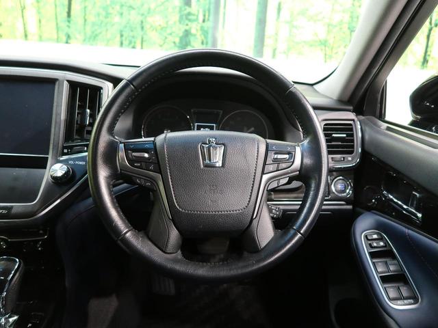 クラウン アスリートＳ－Ｔ　後期　ターボ　純正エアロ　純正ＯＰ１８インチアルミ　レーダークルコン　クリアランスソナー／バックソナー　シートヒーター　純正ＳＤナビ　スーパーライブサウンド　ＬＥＤヘッド（11枚目）