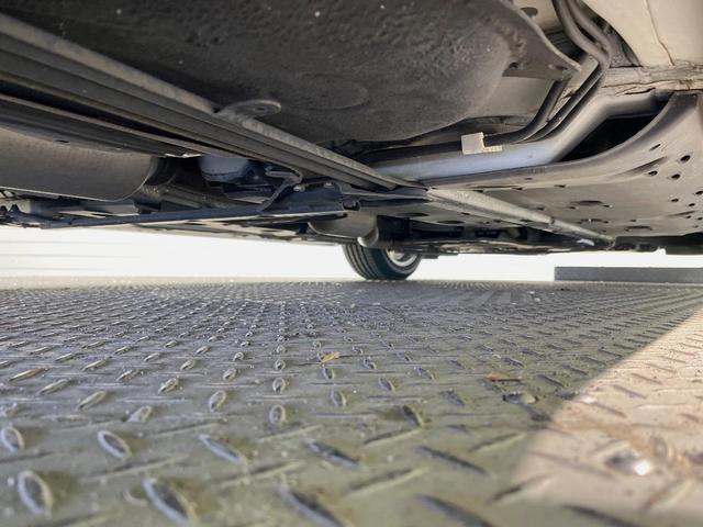 クラウンハイブリッド アスリートＳ　後期　純正エアロ　トランクスポイラー　クリアランスソナー　レーダークルコン　プリクラッシュセーフティ　レオニス性１８インチアルミ　メーカー８インチＳＤナビ　パワーシート（22枚目）