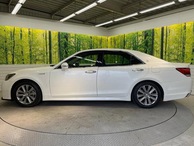 クラウンハイブリッド アスリートＳ　後期　純正エアロ　トランクスポイラー　クリアランスソナー　レーダークルコン　プリクラッシュセーフティ　レオニス性１８インチアルミ　メーカー８インチＳＤナビ　パワーシート（27枚目）