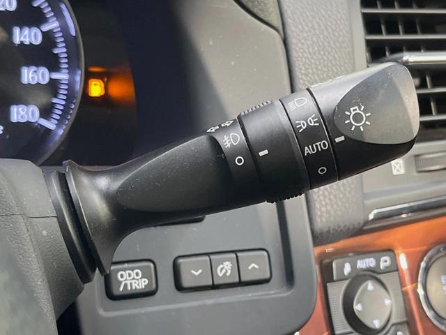 クラウン ロイヤルサルーンG アドバンストパッケージ プリクラッシュセーフティシステム レーダークルーズ 左右独立温度調整オートエアコン OP17インチアルミ メーカー8インチHDDナビ バックカメラ パワーシート(32枚目)