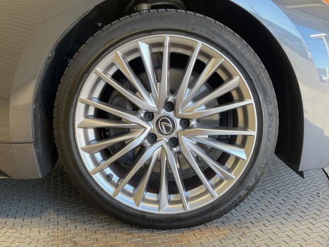 IS IS300h バージョンL 後期 ムーンルーフ 全周囲カメラ 純正19インチアルミ メーカー10.3インチメモリーナビ セミアニリン赤革シート BSM シートベンチレーション レーダークルーズコントロール 1オーナー(49枚目)