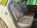 後部座席も気になるようなキズ・汚れやへたり等、大きなダメージはなく、良好な状態です。