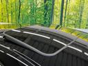 【ムーンルーフ】開放感たっぷりの希少装備、サンルーフが装着されています！車内に明かりを取り入れたり景色を楽しむ以外にも、車内の空気も簡単に換気できて快適です！