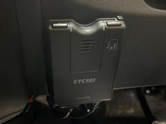 【ＥＴＣ２．０】高速道路の料金所をストレスなく通過！話題のスポットやサービスエリアに多い「スマートIntercooler」利用時は必須のアイテムです。当店でセットアップを実施、ご納車当日からすぐにご利用いただけます！ 6