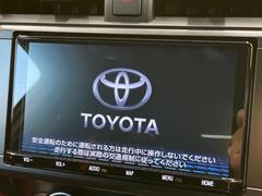 【純正９型ナビ】人気の純正９インチナビを装備しております。ナビの使いやすさはもちろん、オーディオ機能も充実！キャンプや旅行はもちろん、通勤や買い物など普段のドライブも楽しくなるはず♪ 3