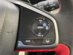 �ڥ����ץƥ��֥��롼������ȥ�����۹�®ƻϩ�Ǥ�Ĺ��Υ���Ԥ��ڤˡ�����ư��®�٤��ݤĥ��롼������ȥ����뤬�����ͷڸ������ƥ��Ϣ�Ȥ��������μ�ξ���Τ��Ƽִ֤��ݤĤ褦��®��Ĵ�ᤷ�Ƥ���ޤ����� 7