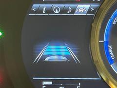 �ڥ졼�������롼������ȥ�����۹�®ƻϩ�Ǥ�Ĺ��Υ���Ԥ��ڤˡ�����ư��®�٤��ݤĥ��롼������ȥ����뤬�����ͷڸ������ƥ��Ϣ�Ȥ��������μ�ξ���Τ��Ƽִ֤��ݤĤ褦��®��Ĵ�ᤷ�Ƥ���ޤ����� 7