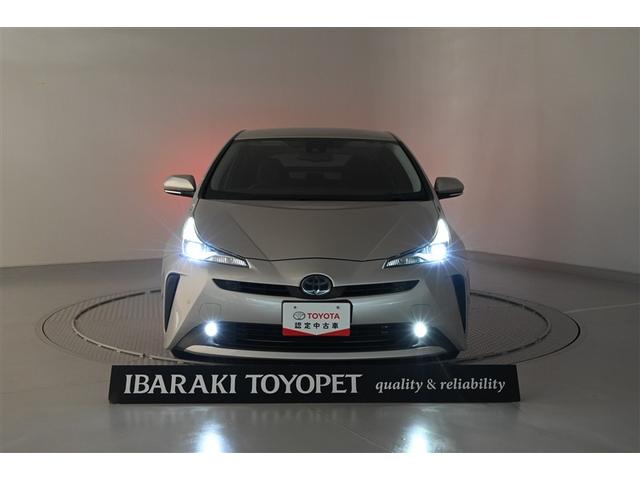 プリウス Ａ　衝突軽減ブレーキシステム　Ｂモニタ　記録簿有　ＬＥＤヘッド　クルーズコントロール　セキュリティー　スマートキー　パワーステアリング　Ｐシート　ドライブレコーダー　ＥＴＣ　アルミホイル　オートエアコン（4枚目）