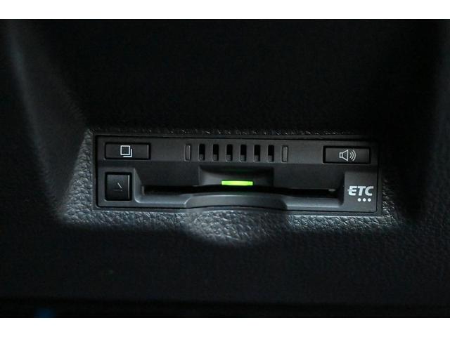 ヤリスクロス ハイブリッドZ インテリジェントキー アルミホイル LEDライト リアカメラ クルーズコントロール 整備記録簿 横滑り防止システム TV 電動シ-ト パワステ オートエアコン キーフリー イモビライザ ETC付き(9枚目)