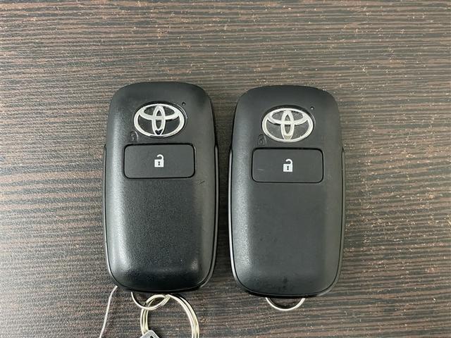 ライズ Ｚ　誤発進抑制機能　エアコン　スマートキー＆プッシュスタート　地デジＴＶ　ＶＳＡ　盗難防止装置　ミュージックプレイヤー接続可　アイドリングストップ機能　クルコン　バックモニター　ナビ＆ＴＶ　アルミホイール（38枚目）