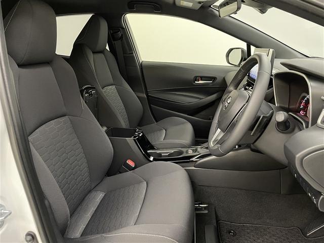 カローラスポーツ Ｇ　ＡＵＸ　キーフリー　ナビ　バックモニター　スマートキー　点検記録簿　クルコン　アルミ　ＤＶＤ　イモビライザー　ＡＢＳ　オートエアコン　サイドエアバック　メモリーナビ　ドライブレコーダー　横滑り防止機能（15枚目）