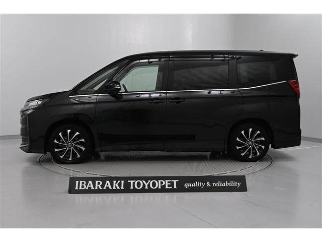 ノア ハイブリッドＳ－Ｚ　横滑り防止機能　エアバッグ　オートクルーズコントロール　地デジ　両側自動ドア　ダブルエアコン　スマートエントリー　ＬＥＤランプ　バックモニター　メモリナビ　３列シート　ＥＴＣ付き　ＡＢＳ　ＡＣ１００Ｖ（4枚目）