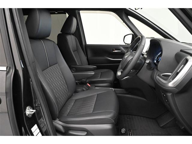 ノア ハイブリッドＳ－Ｚ　横滑り防止機能　エアバッグ　オートクルーズコントロール　地デジ　両側自動ドア　ダブルエアコン　スマートエントリー　ＬＥＤランプ　バックモニター　メモリナビ　３列シート　ＥＴＣ付き　ＡＢＳ　ＡＣ１００Ｖ（12枚目）